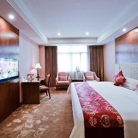 Vienna Hotel Nanning Jiangnan Wanda Экстерьер фото