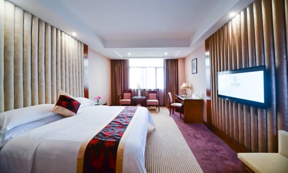 Vienna Hotel Nanning Jiangnan Wanda Экстерьер фото